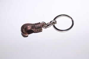 Bronz Box Eldiveni Metal Anahtarlık