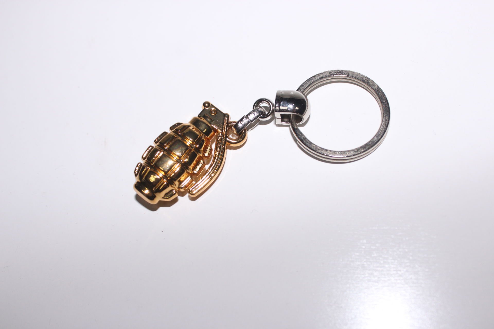 Gold El Bombası Metal Anahtarlık