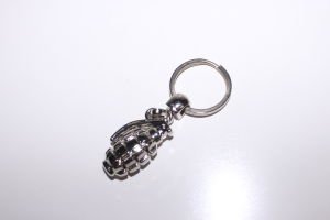 Gümüş El Bombası Metal Anahtarlık